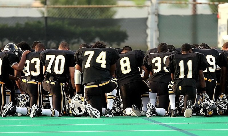 Artificial turf for American football field